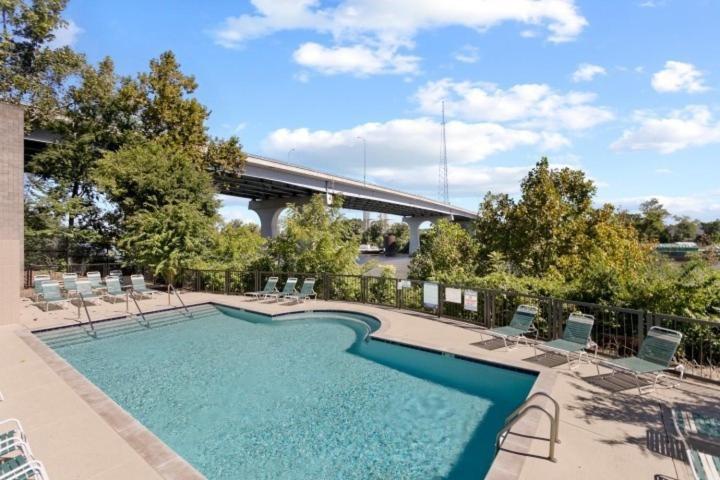 Nash Star Private Condo - 2Bed, 2Bath, Sleep 6, 25 Min Walk To Broadway And All Nashville Attractions, Pool, Gym Εξωτερικό φωτογραφία