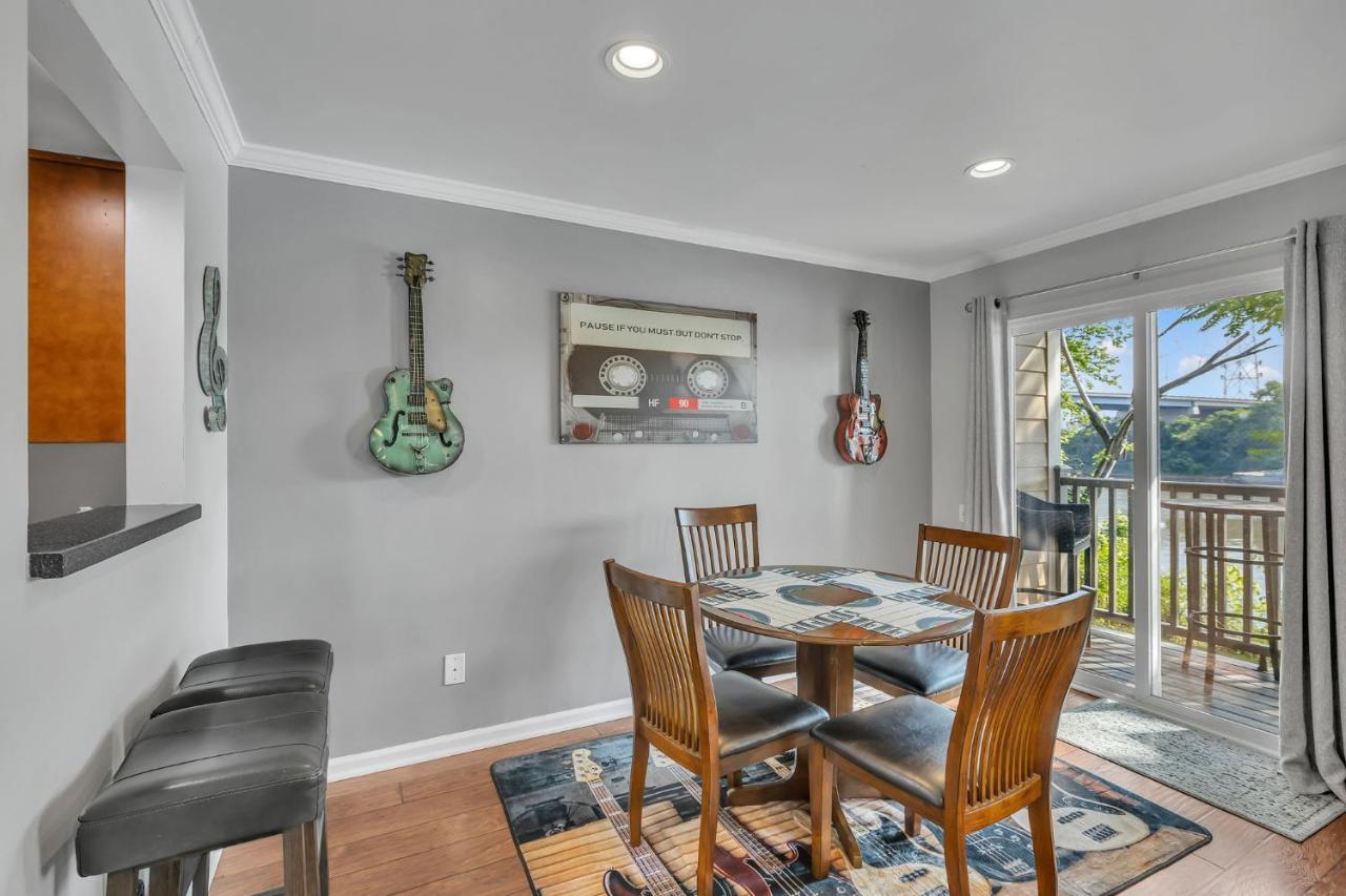 Nash Star Private Condo - 2Bed, 2Bath, Sleep 6, 25 Min Walk To Broadway And All Nashville Attractions, Pool, Gym Εξωτερικό φωτογραφία