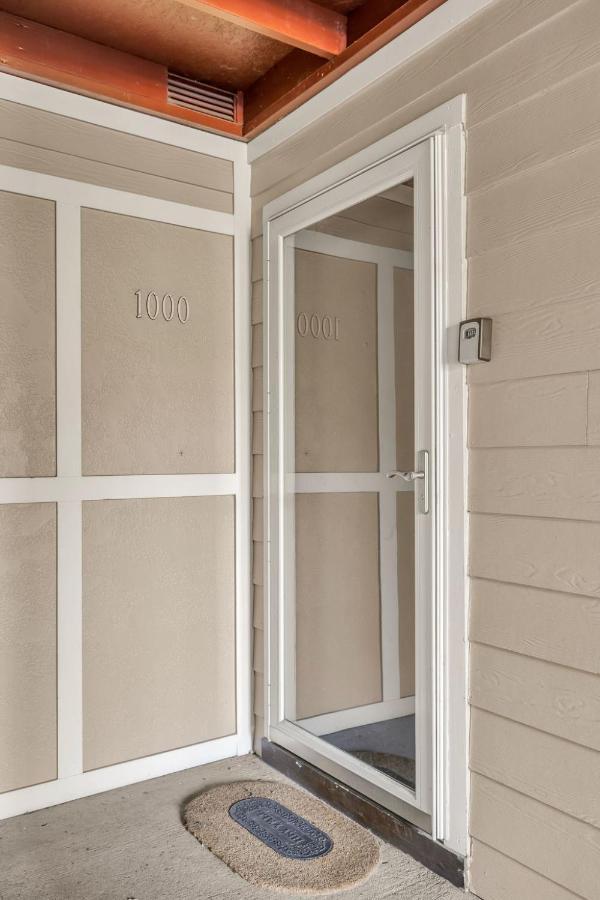Nash Star Private Condo - 2Bed, 2Bath, Sleep 6, 25 Min Walk To Broadway And All Nashville Attractions, Pool, Gym Εξωτερικό φωτογραφία
