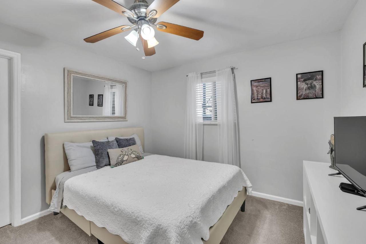 Nash Star Private Condo - 2Bed, 2Bath, Sleep 6, 25 Min Walk To Broadway And All Nashville Attractions, Pool, Gym Εξωτερικό φωτογραφία