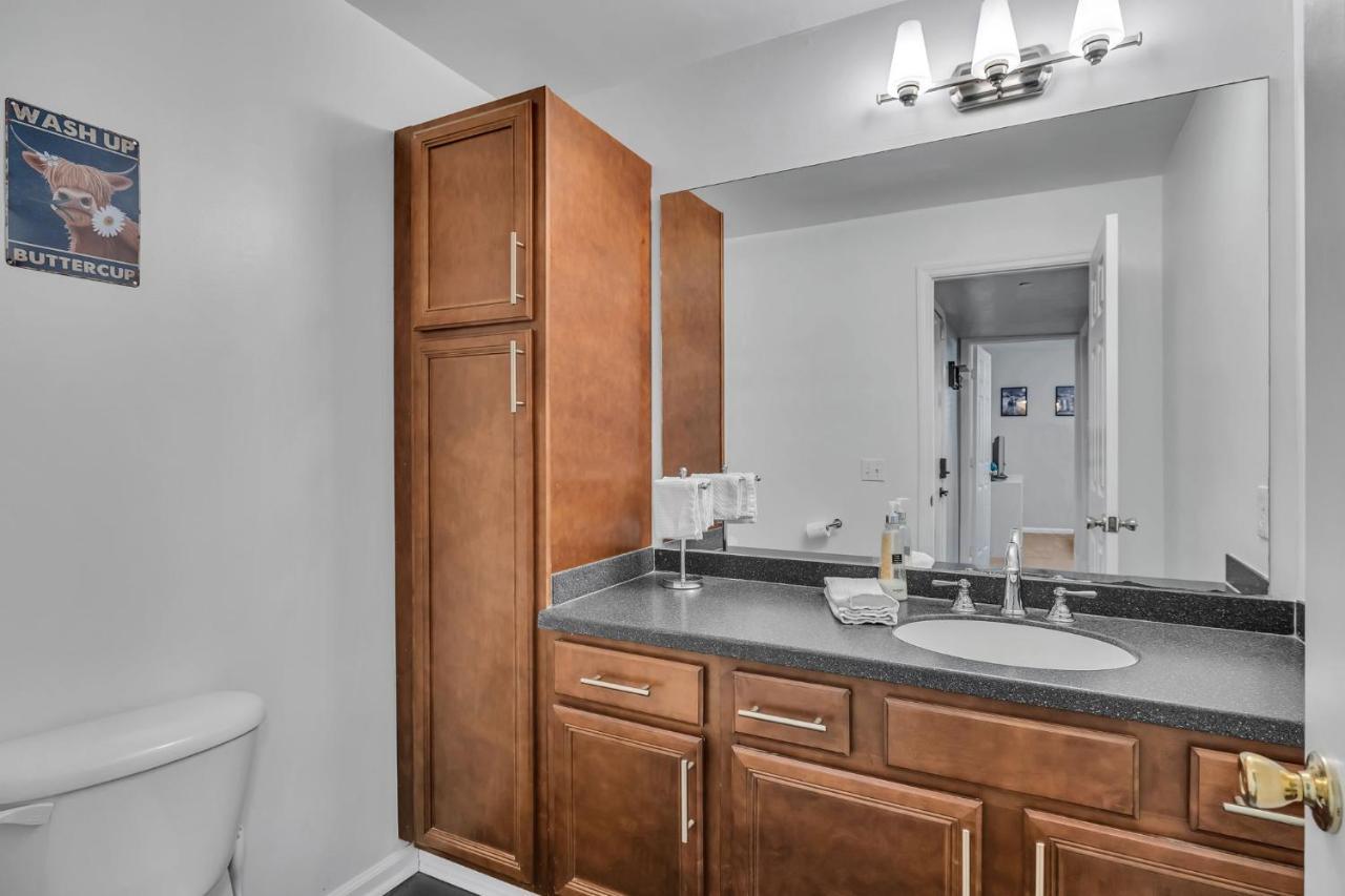Nash Star Private Condo - 2Bed, 2Bath, Sleep 6, 25 Min Walk To Broadway And All Nashville Attractions, Pool, Gym Εξωτερικό φωτογραφία
